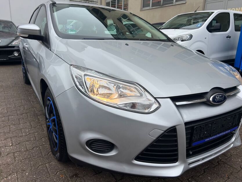 Ford Focus 113.000 km 4.990 € Berlin 13581
