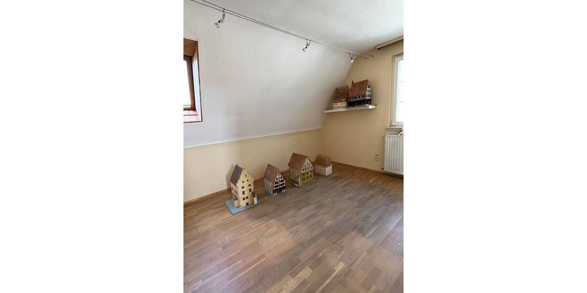 Einfamilienhaus Neu-Isenburg Isenburg - 7 Zimmer, 135 m&sup2;, 725.000&euro; | Angebot:26740233