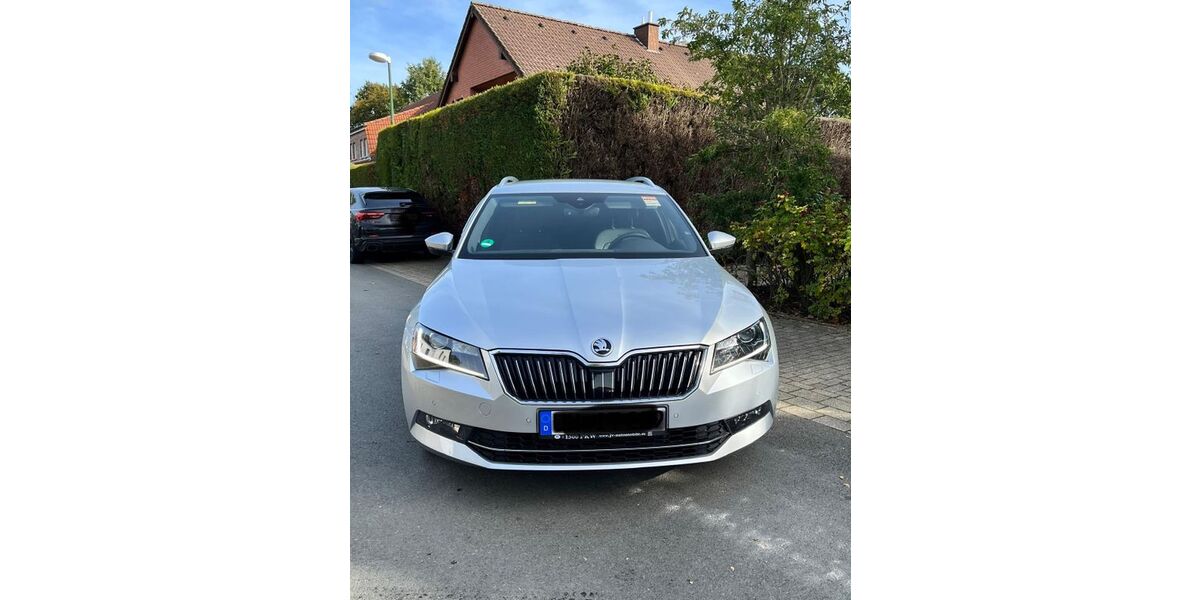 Skoda Superb 123.000 km 21.499 &euro; Lünen 44532