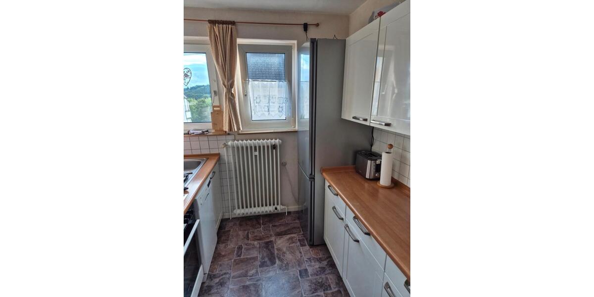 Vermietung: Gepflegte DHH mit drei eigenständigen Wohneinheiten. 7 zimmer