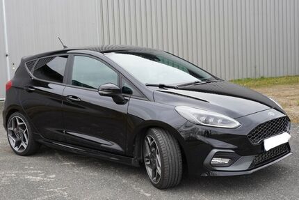 Ford Fiesta 39.990 km 21.330 &euro; Fürth 90765