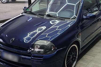 Renault Clio 150.000 km 6.300 &euro; Mengen / Ennetach 88512