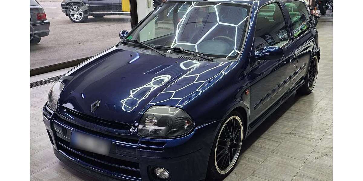 Renault Clio 150.000 km 6.300 &euro; Mengen / Ennetach 88512