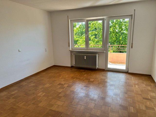Etagenwohnung Schlaitdorf - 4 Zimmer, 95 m&sup2;, 1.120&euro; | Angebot:26658406