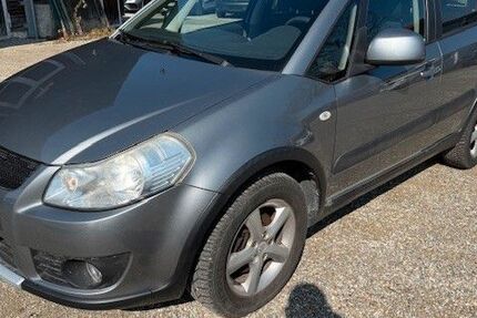 Suzuki SX4 102.000 km 1.999 &euro; Prien-Bachham 83209