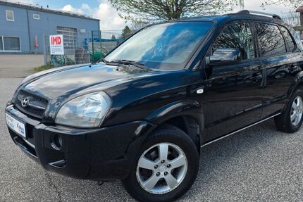 Hyundai TUCSON 218.000 km 3.999 &euro; HENSTEDT ULZBURG 24558