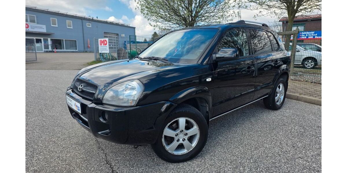 Hyundai TUCSON 218.000 km 3.999 &euro; HENSTEDT ULZBURG 24558