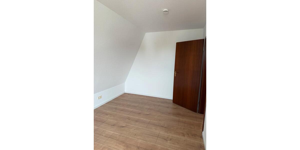 Dachgeschoßwohnung Wahlstedt - 2 Zimmer, 52 m&sup2;, 645&euro; | Angebot:25403759