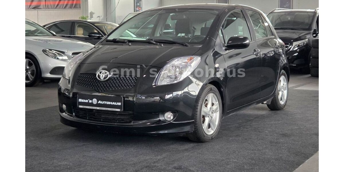 Toyota Yaris 129.855 km 4.750 &euro; Mönchengladbach 41238