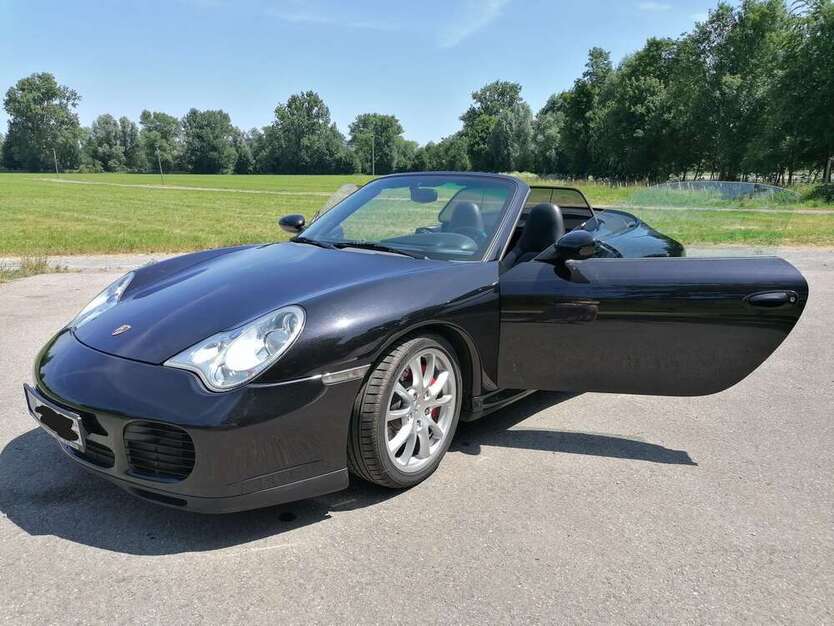 996
