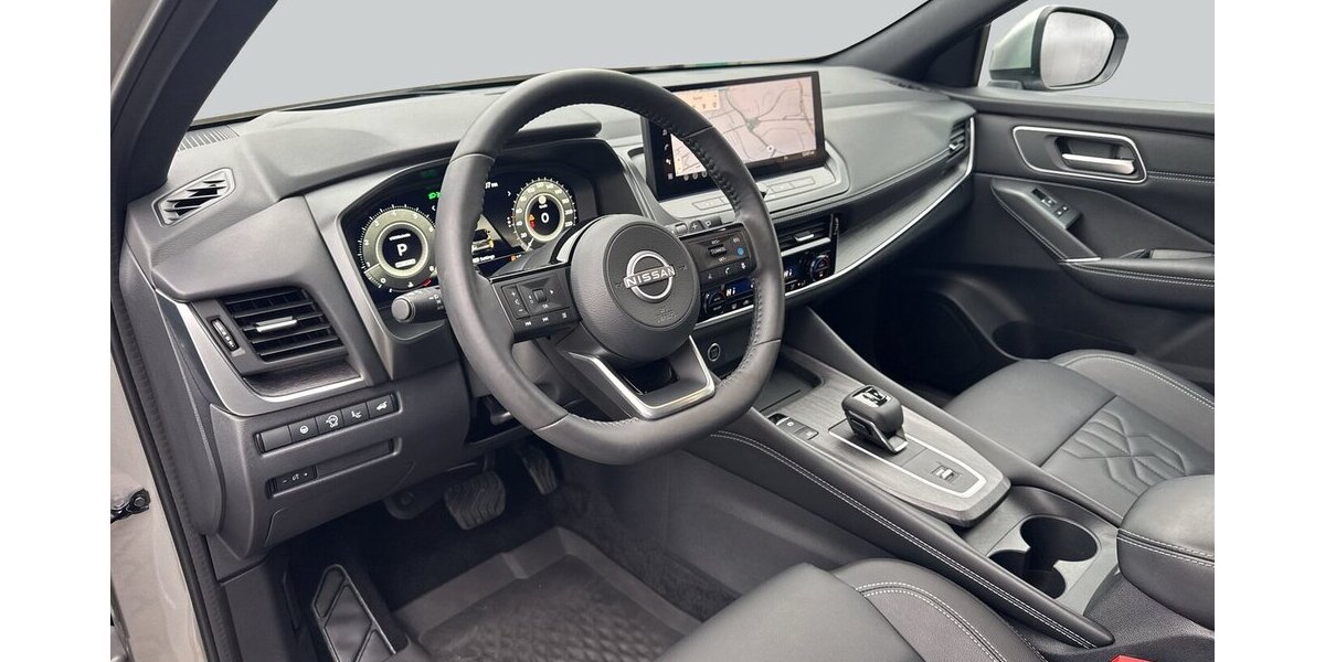 Nissan Qashqai Tekna XTronic *Navi/LED/el. Heckklappe/360 13.122 km 28.690 &euro; Bamberg 96052