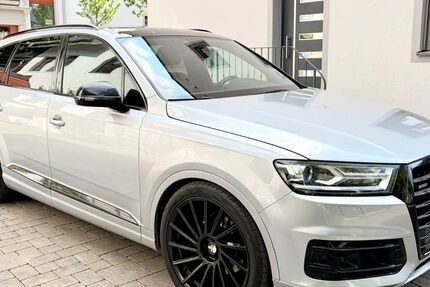 Audi Q7 255.000 km 19.900 &euro; München 81375