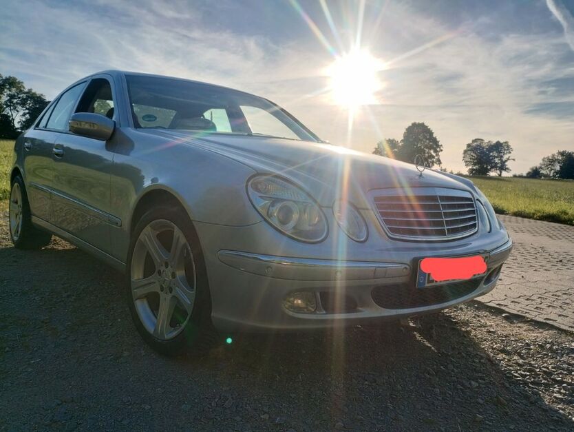 Mercedes-Benz E 320 239.000 km 4.200 € Börnichen 09437