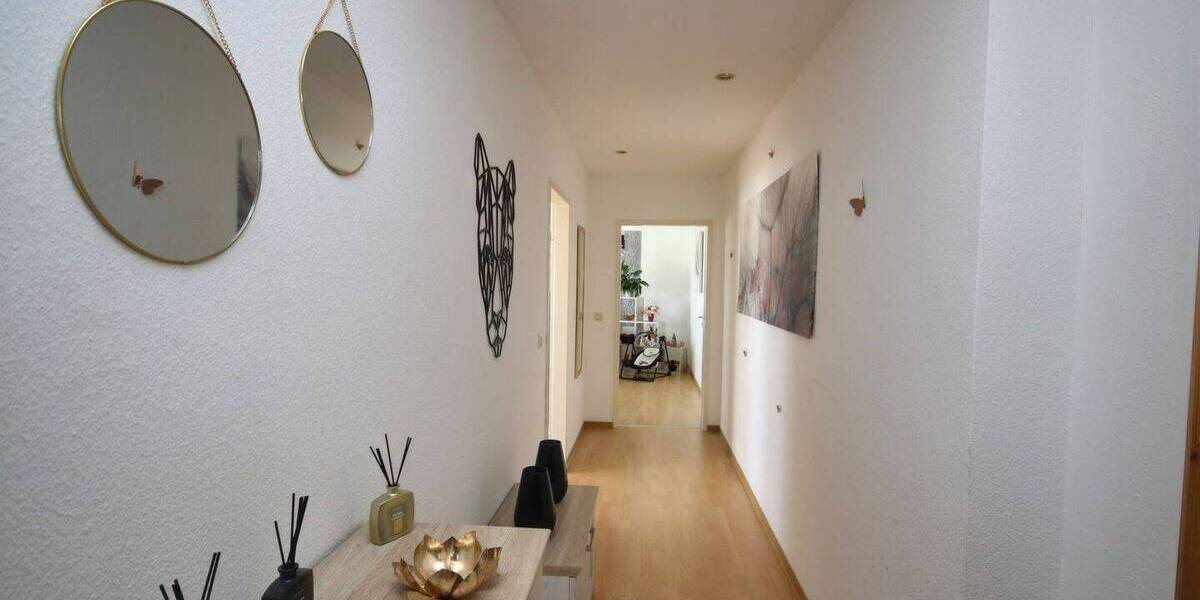 Etagenwohnung Falkenstein - 3 Zimmer, 90 m&sup2;, 69.500&euro; | Angebot:26806491