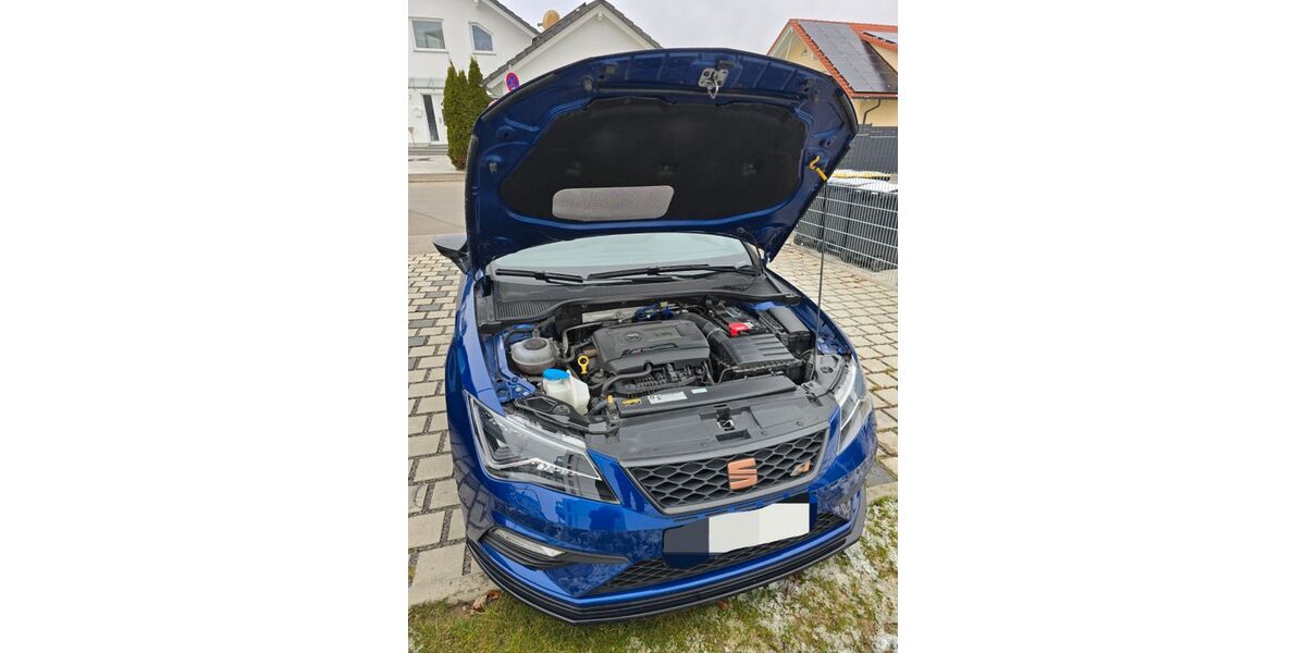 Seat Leon 70.000 km 22.999 &euro; Trossingen 78647