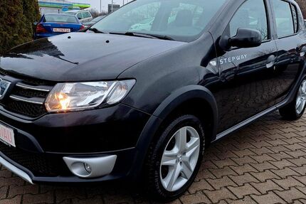 Dacia Sandero 89.271 km 5.995 &euro; Leipzig 04205