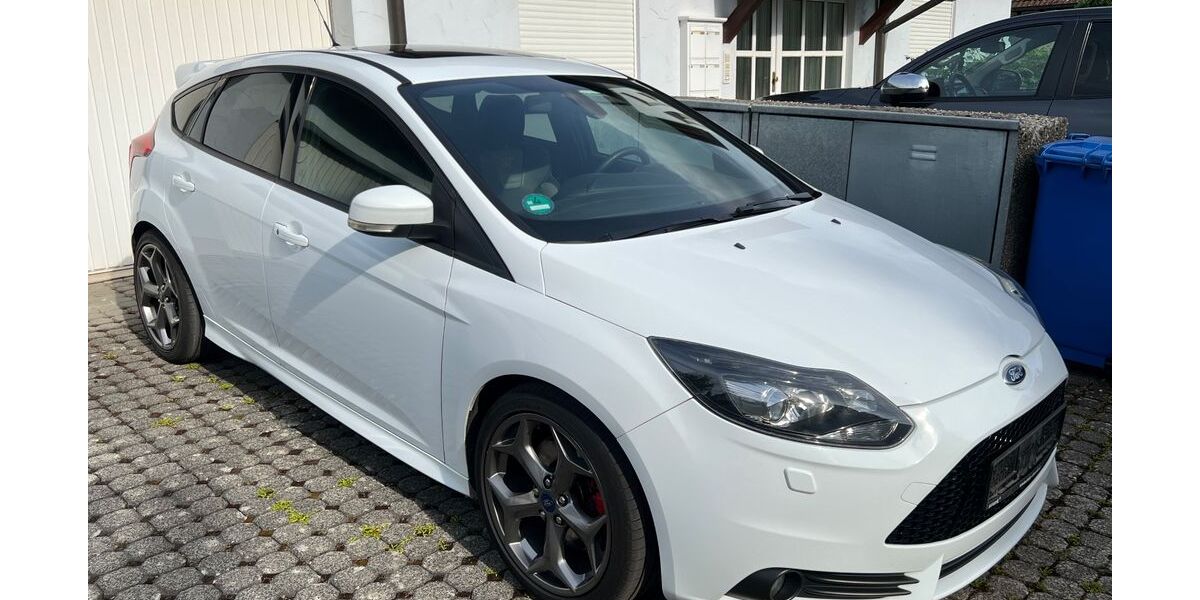 Ford Focus 170.095 km 10.900 &euro; Burgsinn 97775