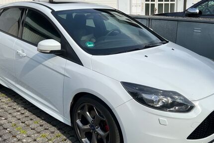 Ford Focus 170.095 km 9.800 &euro; Burgsinn 97775