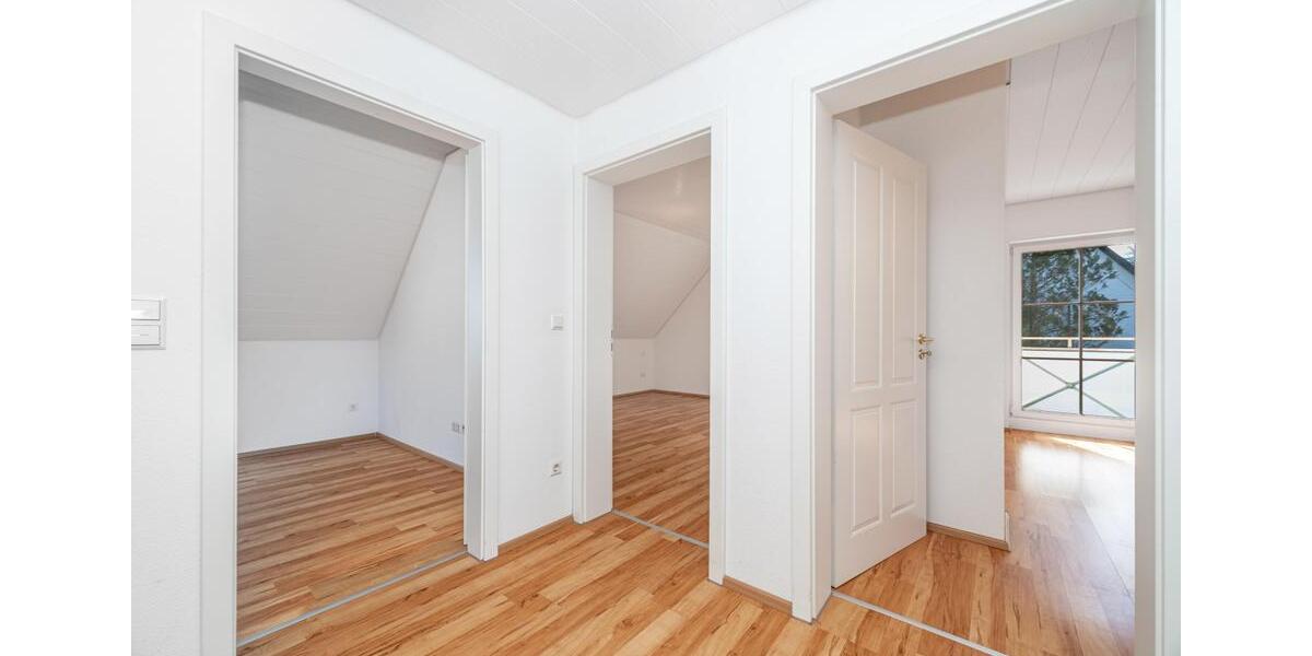 Einfamilienhaus Grünwald - 5 Zimmer, 160 m&sup2;, 4.700&euro; | Angebot:25987282