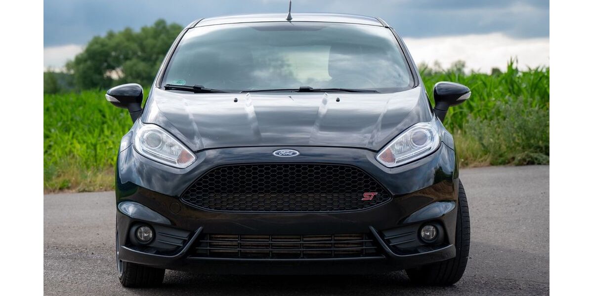 Ford Fiesta 105.000 km 12.840 &euro; Bienstädt 99100