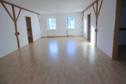 Wohnung zum Mieten in Merseburg 750 € 104 m²
