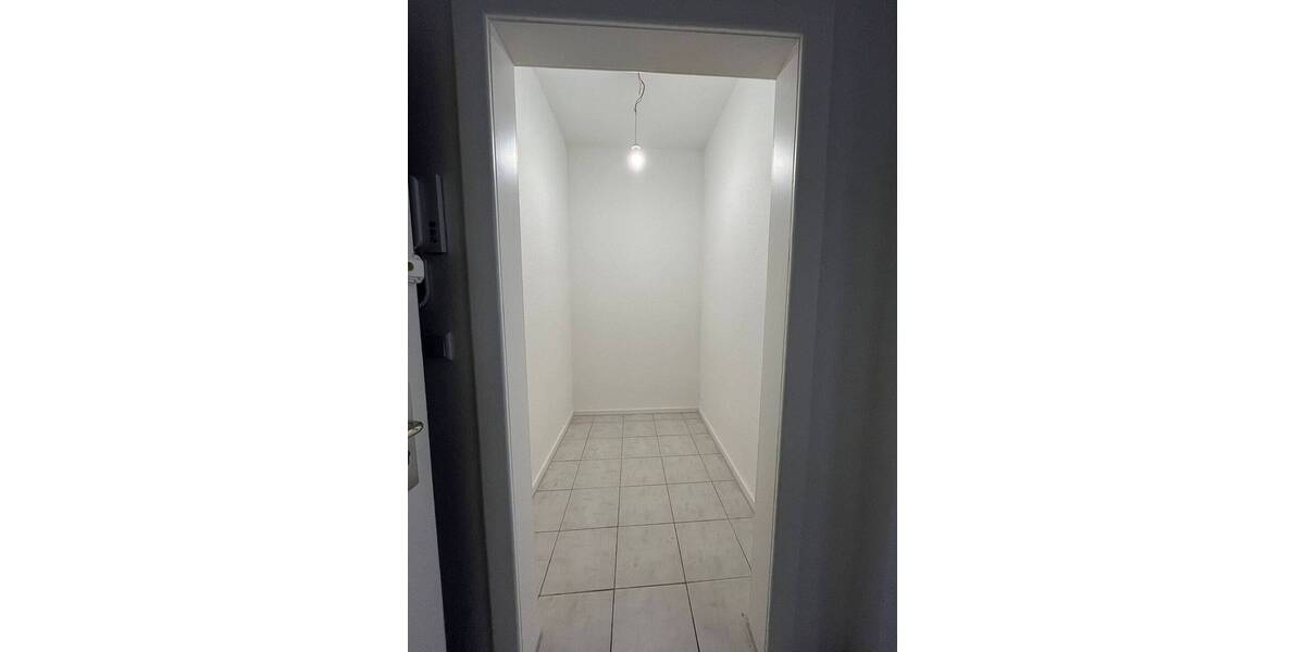 Etagenwohnung Düsseldorf Derendorf - 2 Zimmer, 50 m&sup2;, 685&euro; | Angebot:26343807