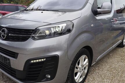 Opel Zafira Life 171.200 km 17.800 € Freilassing 83395