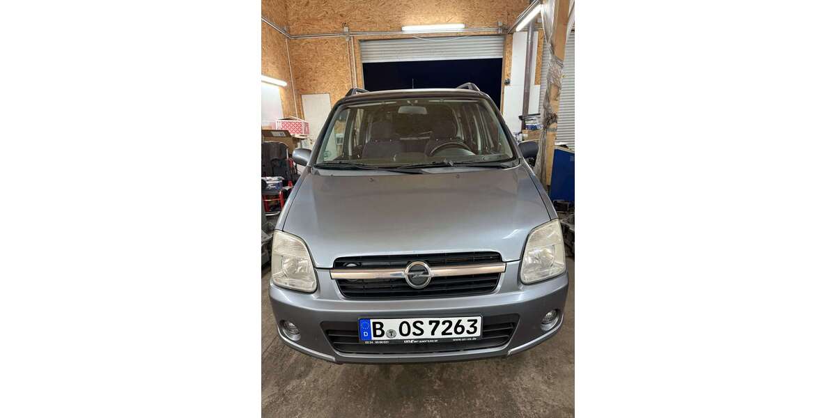 Opel Agila 196.158 km 1.499 &euro; Berlin - Spandau 13597