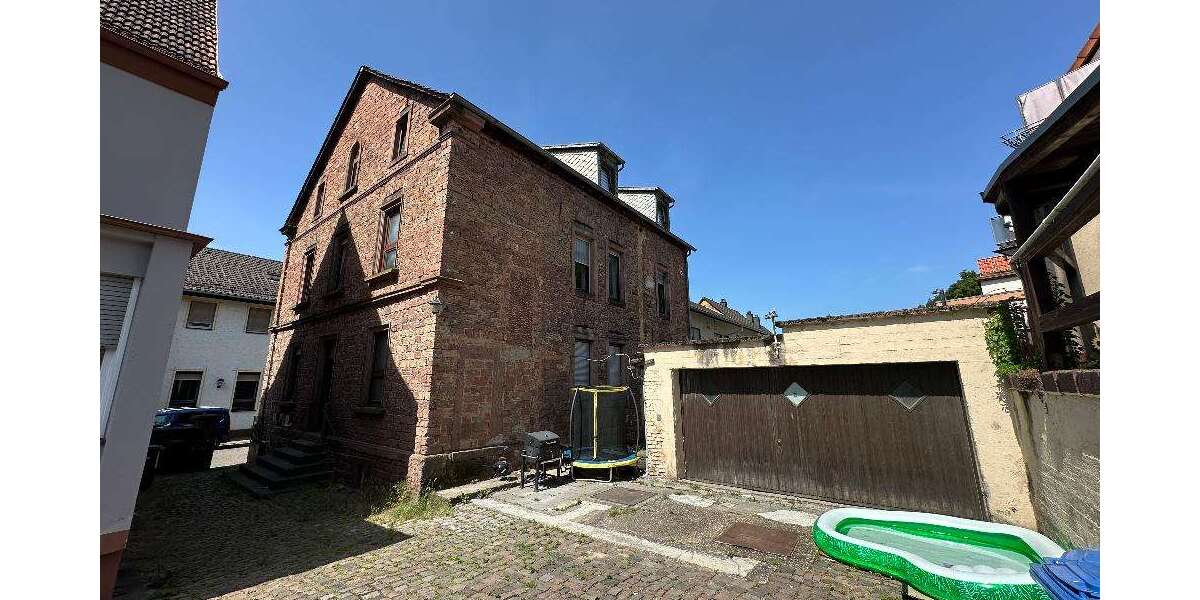 Haus zum Kaufen in Rodalben 229.000 € 311 m² 14 zimmer