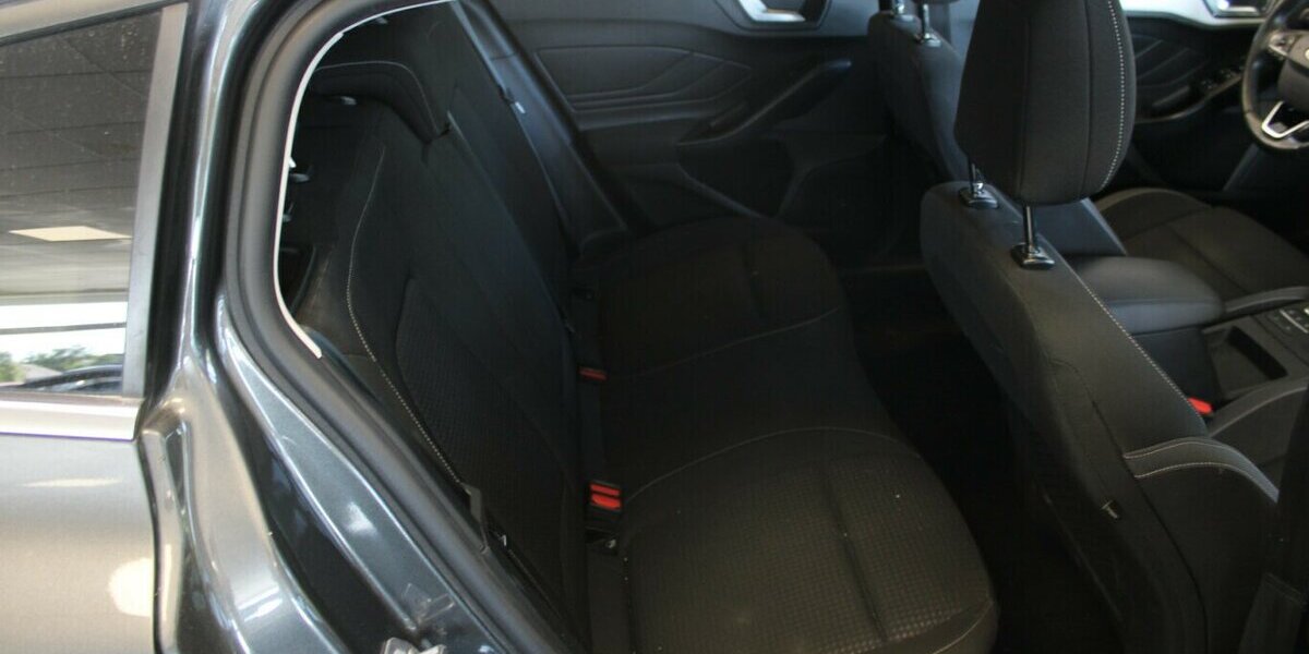 Ford Focus Turnier 1.5 EcoBlue Aut. COOL&CONNECT 169.884 km 7.980 &euro; Euskirchen 53881
