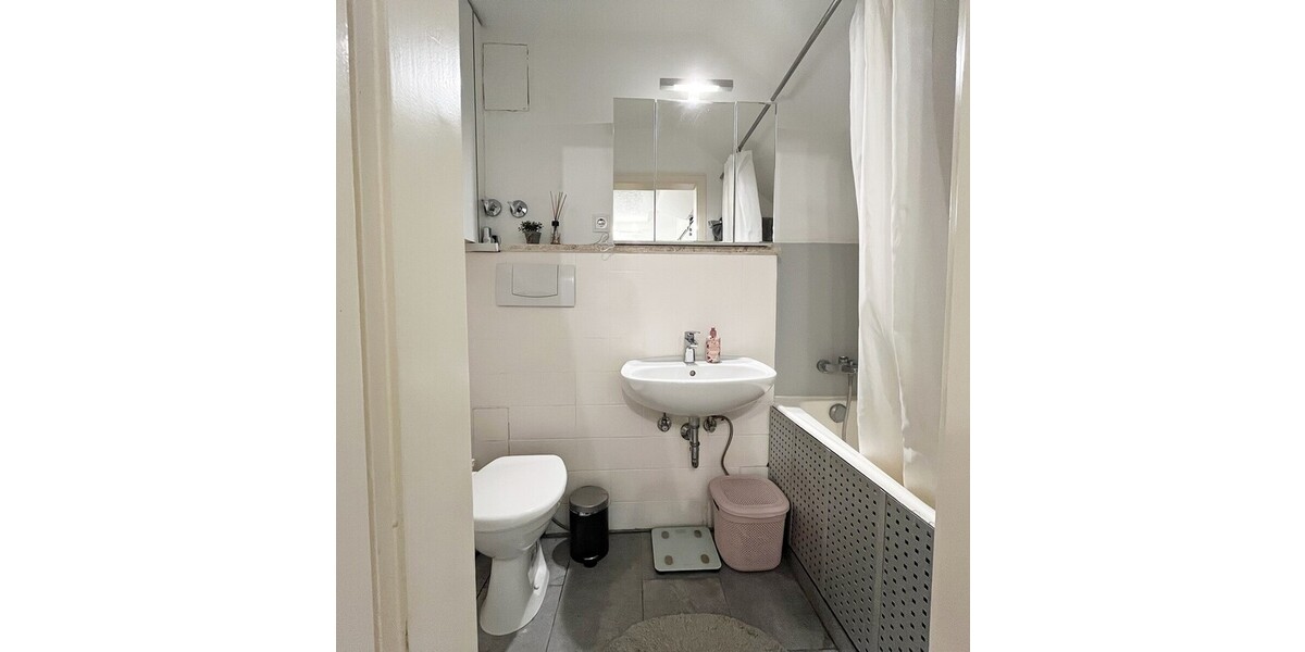 !! BEZUGSFREI !! Oben ist es am schönsten * möblierte 1,5-Zimmer-Wohnung im Dachgeschoss * TRUDERING - Dachgeschoßwohnung München Trudering-Riem | Angebot:24832250