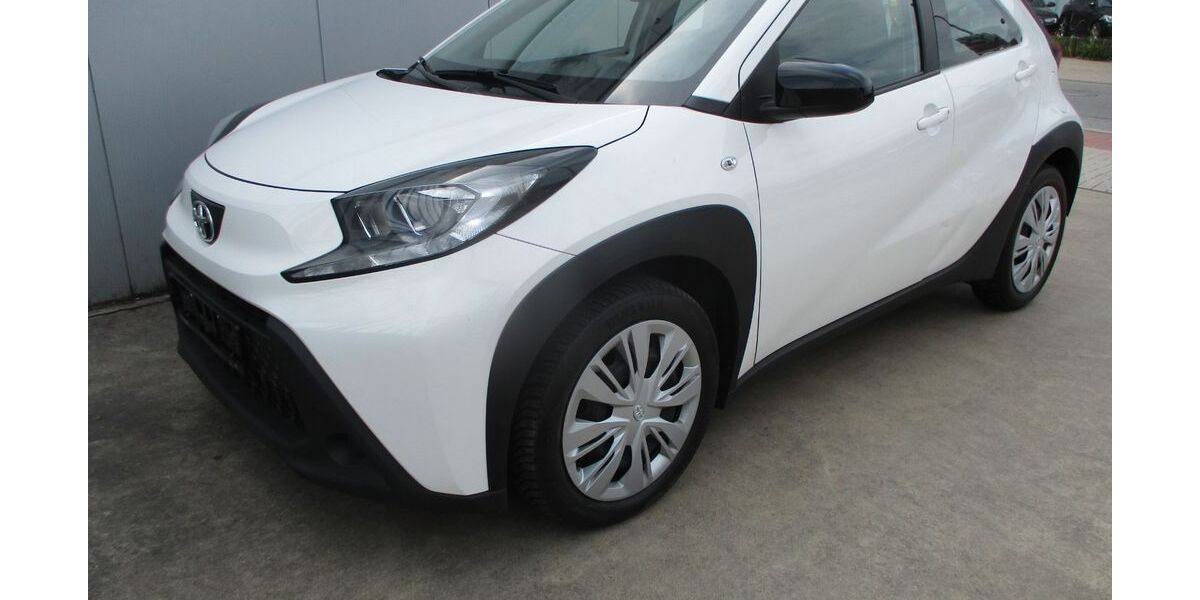 Toyota Aygo (X) 69.985 km 13.470 &euro; Köln 51105