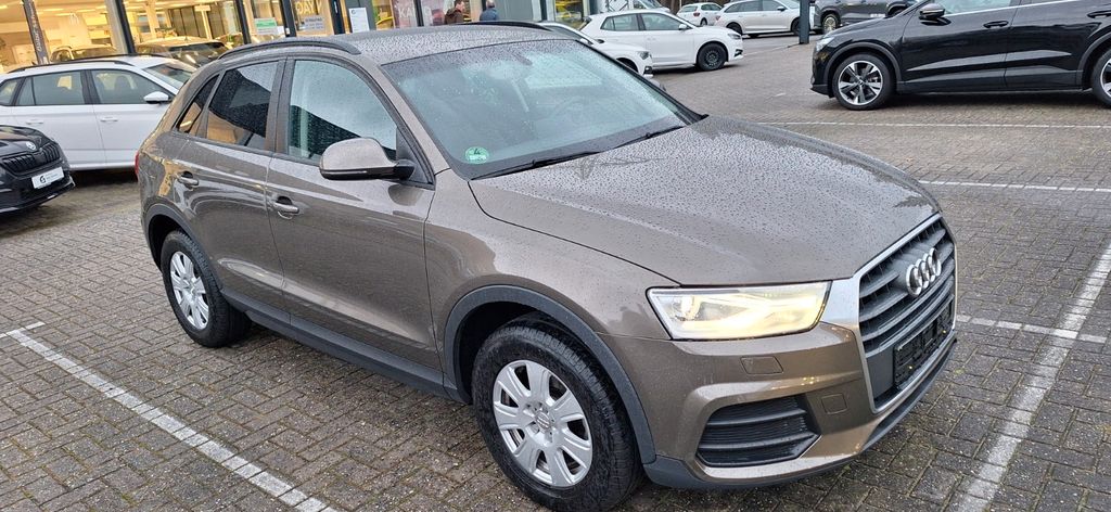 Audi Q3 54.000 km 16.350 &euro; Weener 26826