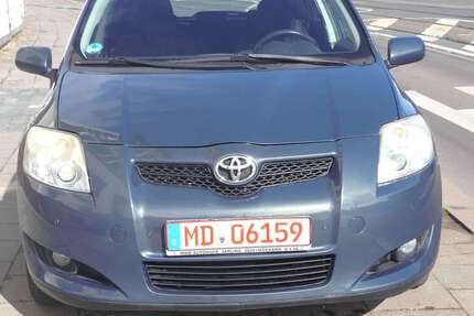 Toyota Auris 154.700 km 6.500 &euro; Magdeburg 39122
