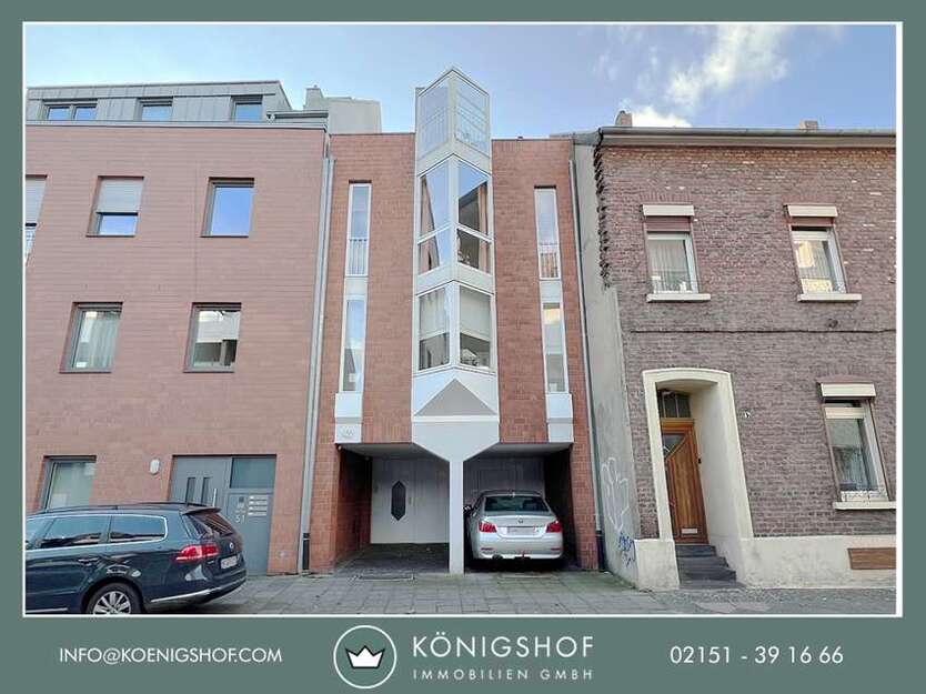 Haus zum Kaufen in Krefeld 495.000 € 206.67 m²