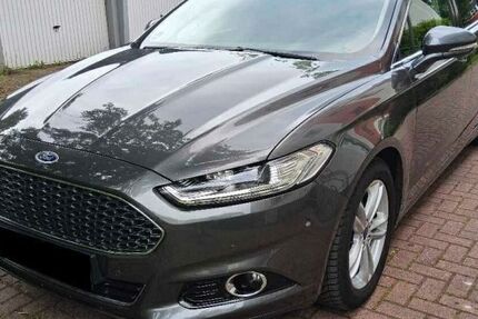 Ford Mondeo 122.000 km 9.800 &euro; Essen 45359