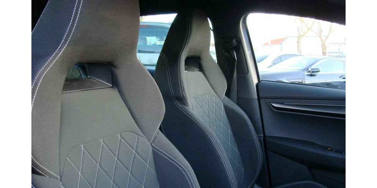 Skoda Karoq 2,0TDi 4x4 Sportline ACC AHK SHZ Matrix 13.915 km 35.980 &euro; Falkensee 14612