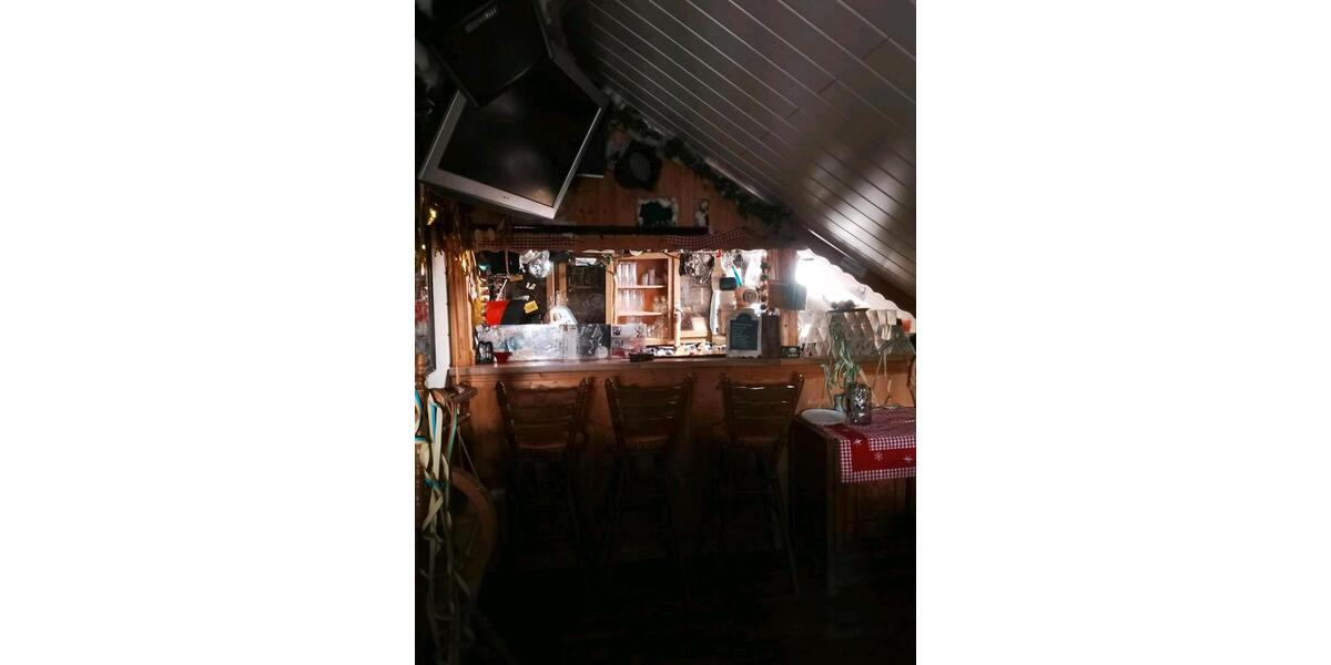 Einfamilienhaus Saarlouis - 7 Zimmer, 115 m&sup2;, 175.000&euro; | Angebot:26883403