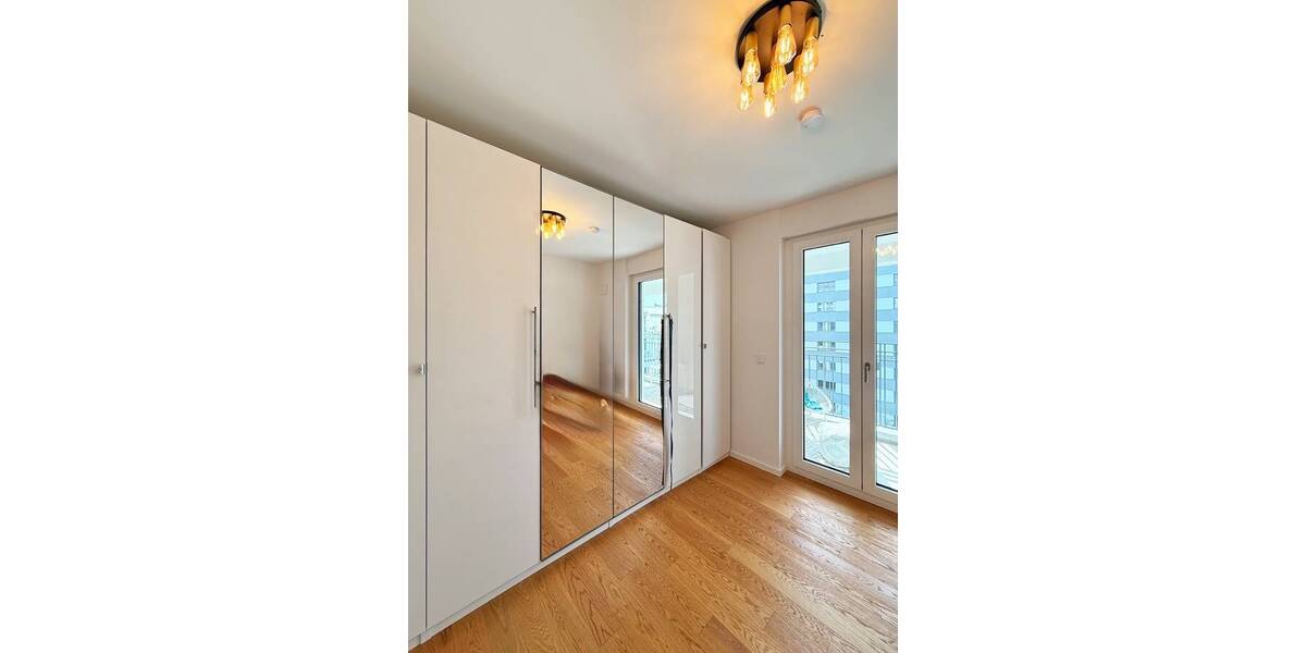 Etagenwohnung München Bogenhausen - 3 Zimmer, 81 m&sup2;, 2.890&euro; | Angebot:26853145