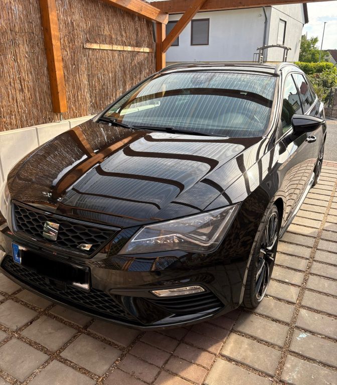 Seat Leon 61.500 km 22.399 € Sachsen 91623