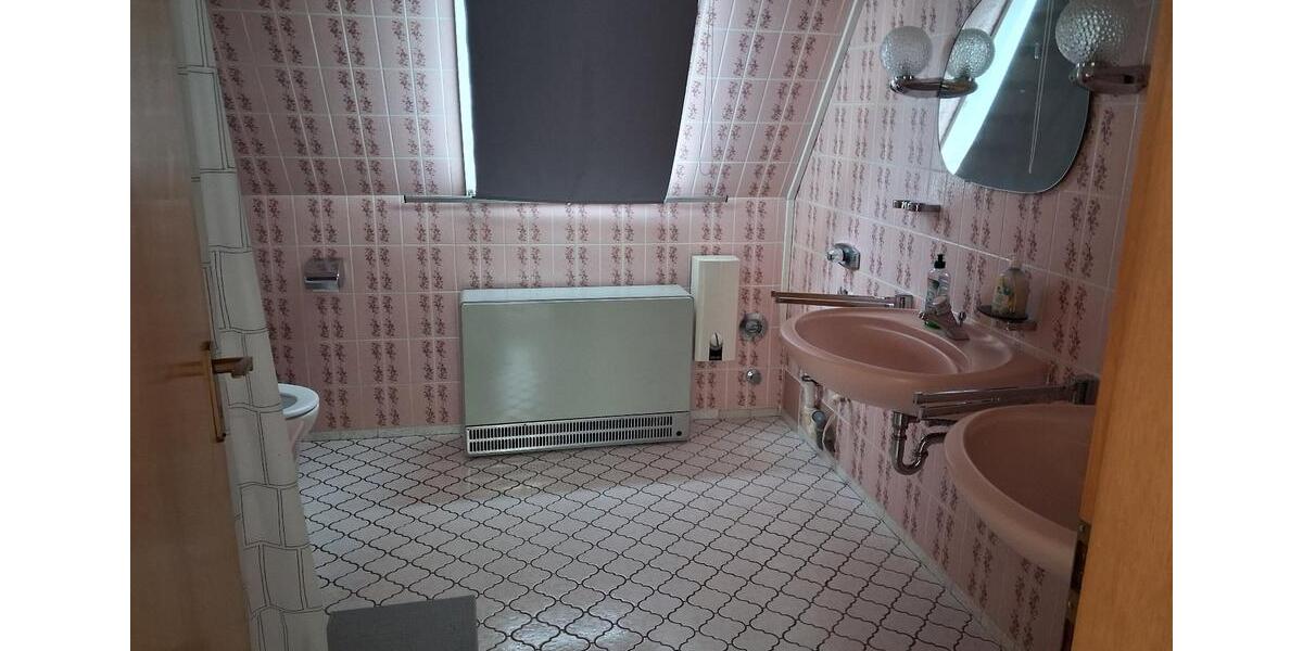 Mehrfamilienhaus, Wohnhaus Werl - 7 Zimmer, 294 m&sup2;, 269.000&euro; | Angebot:26871319