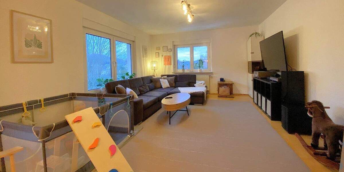 Etagenwohnung Gößweinstein - 3 Zimmer, 95 m&sup2;, 215.000&euro; | Angebot:23778686