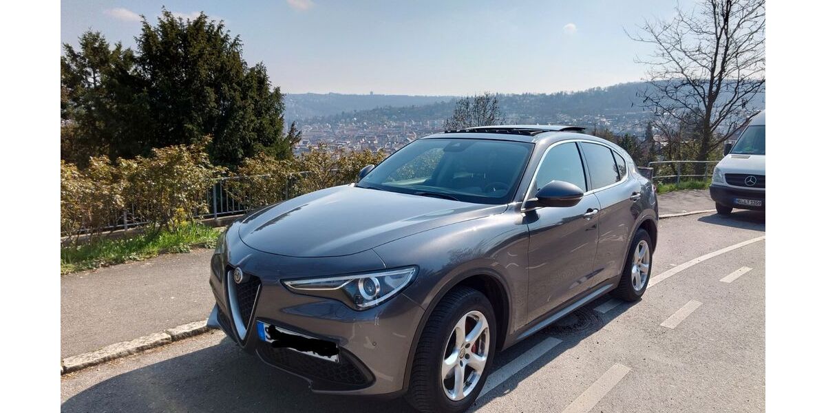 Alfa Romeo Stelvio 141.400 km 18.390 &euro; Stuttgart 70193
