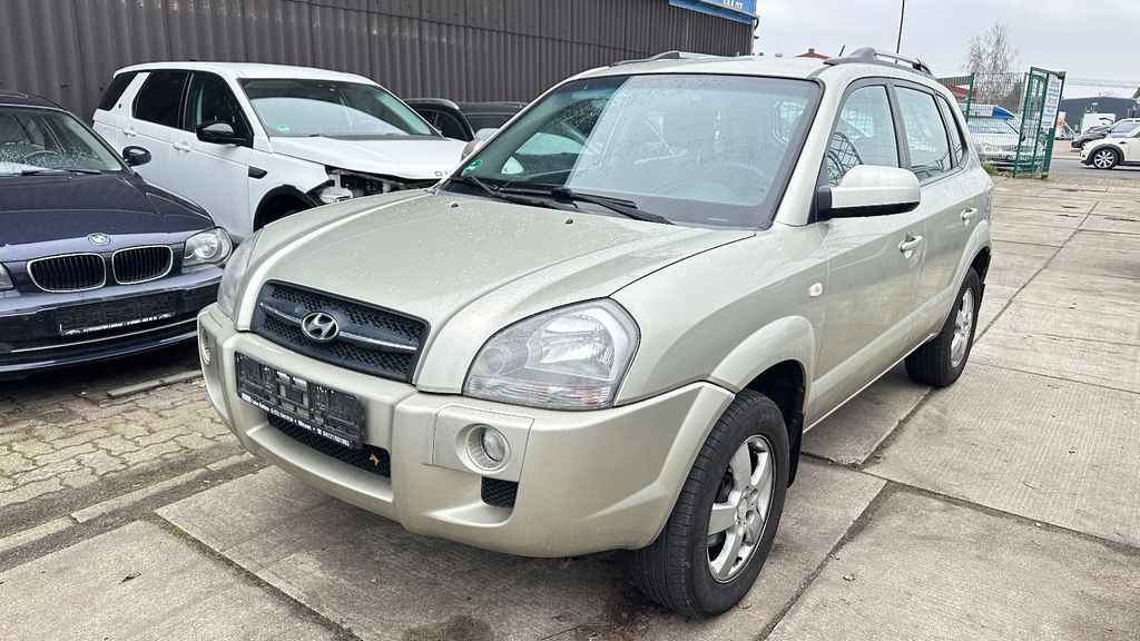 Hyundai TUCSON 198.000 km 4.000 &euro; Winsen/Luhe 21423