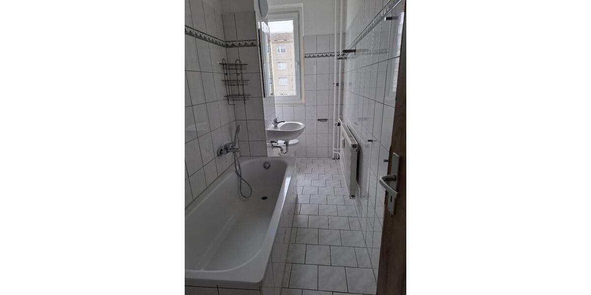 Etagenwohnung Seeland Gatersleben - 4 Zimmer, 72 m&sup2;, 279&euro; | Angebot:20747685
