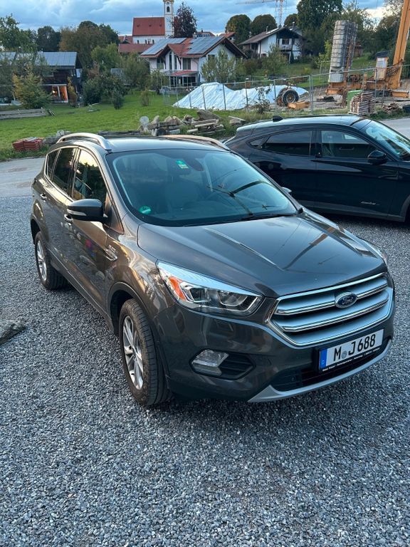 Ford Kuga 87.000 km 14.000 € Amerang 83123