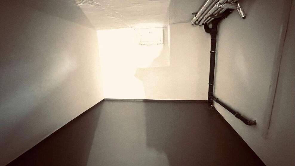 Top sanierte DHH mit neuer EBK + Garage in rhg. Lage N-Ziegelstein 5 zimmer