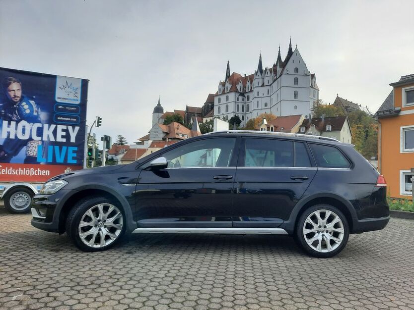 VW Golf 230.135 km 11.200 € Käbschütztal 01665