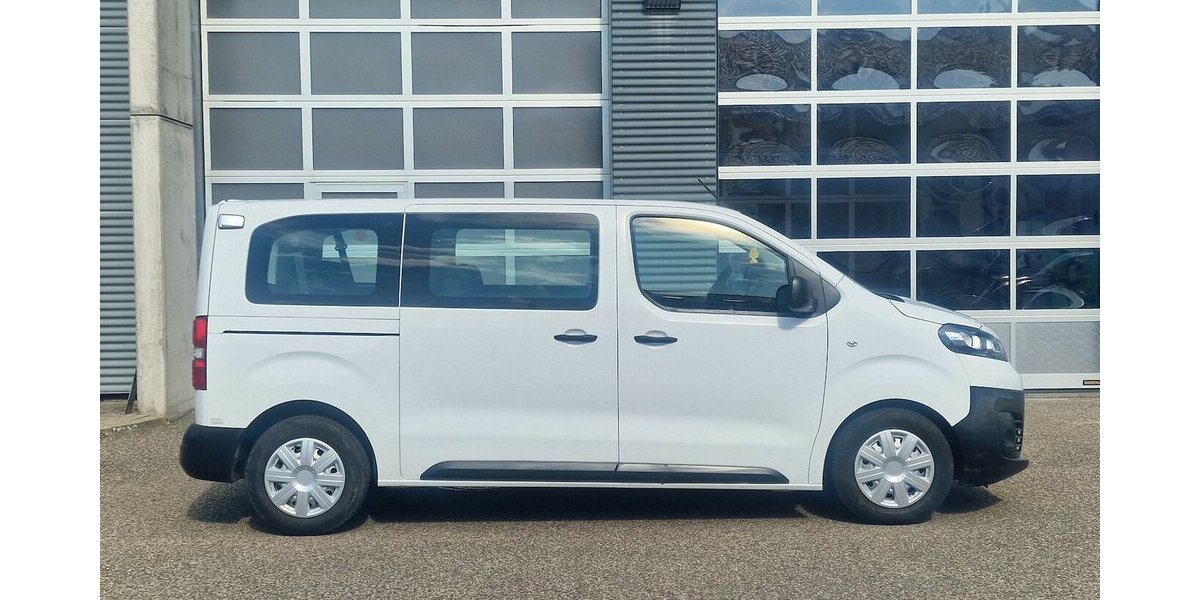 Opel Vivaro M 9 Sitzer Klima 90.000 km 26.998 &euro; Landau 76829
