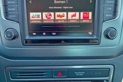 VW Golf Sportsvan 77.500 km 13.750 &euro; Geestland - Langen 27607